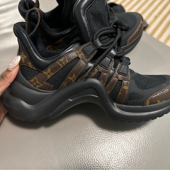 Louis Vuitton Archlight Sneaker - Picture 13 of 16